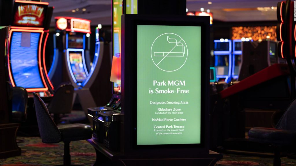 is the winstar casino smoke free